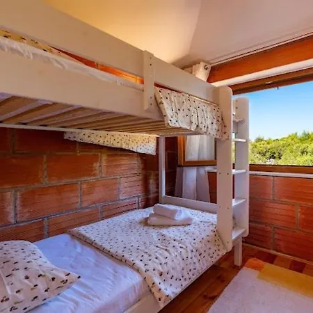 Stone Oasis Marin Semesterbostad Zrnovo